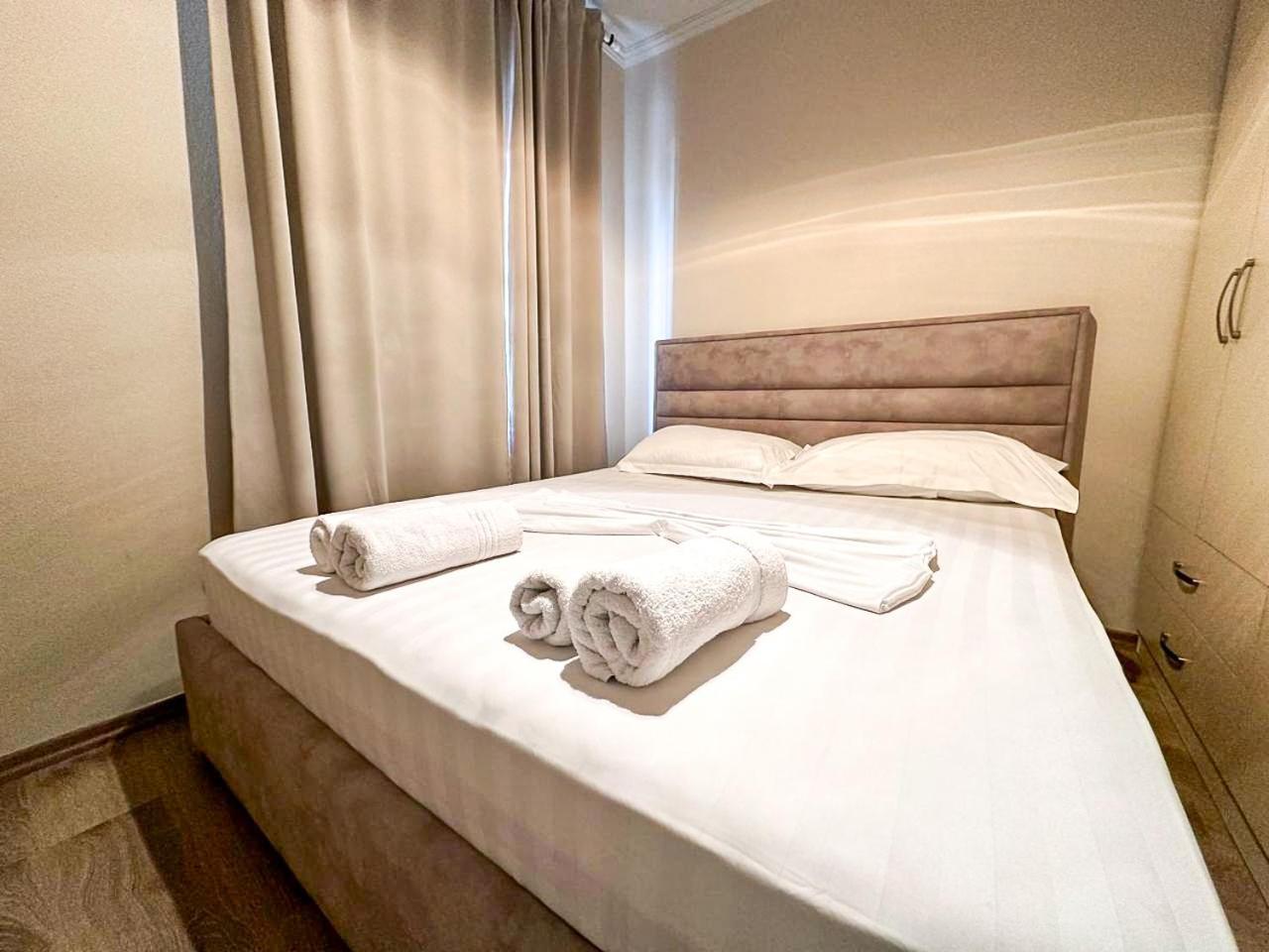 Grand Park 2Br Apartment Tirana Exterior foto